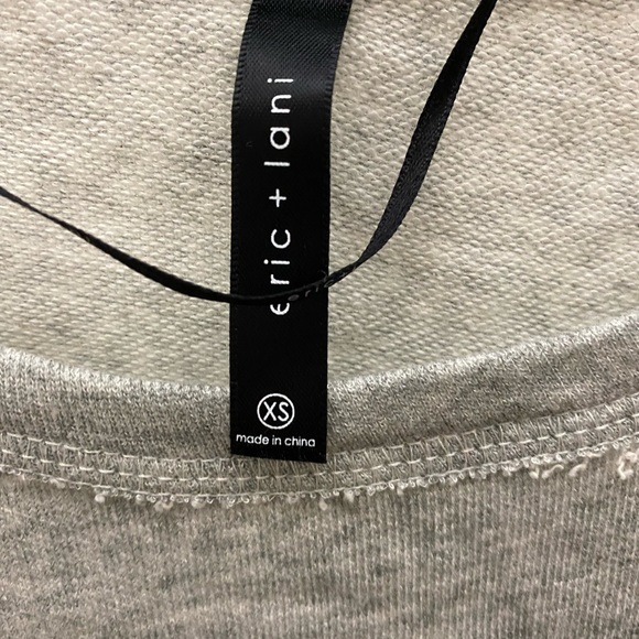 BRAND NEW women’s top. - Picture 4 of 5